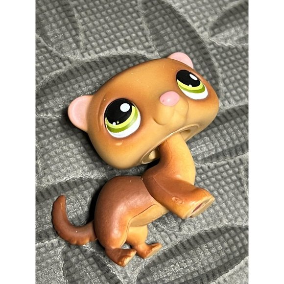 Littlest Pet Shop 209 Brown Tan Ferret LPS Toy Figure Hasbro Cake Topper #209 - Picture 5 of 6